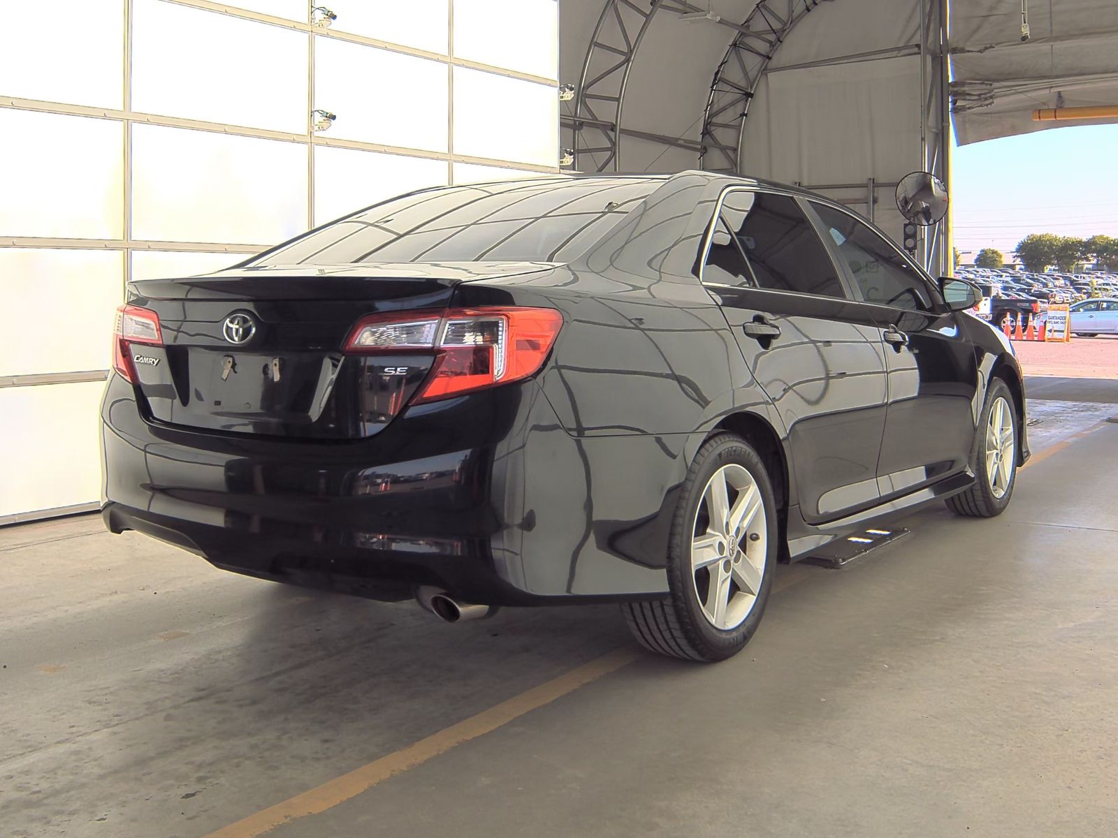 2013 Toyota Camry SE FWD