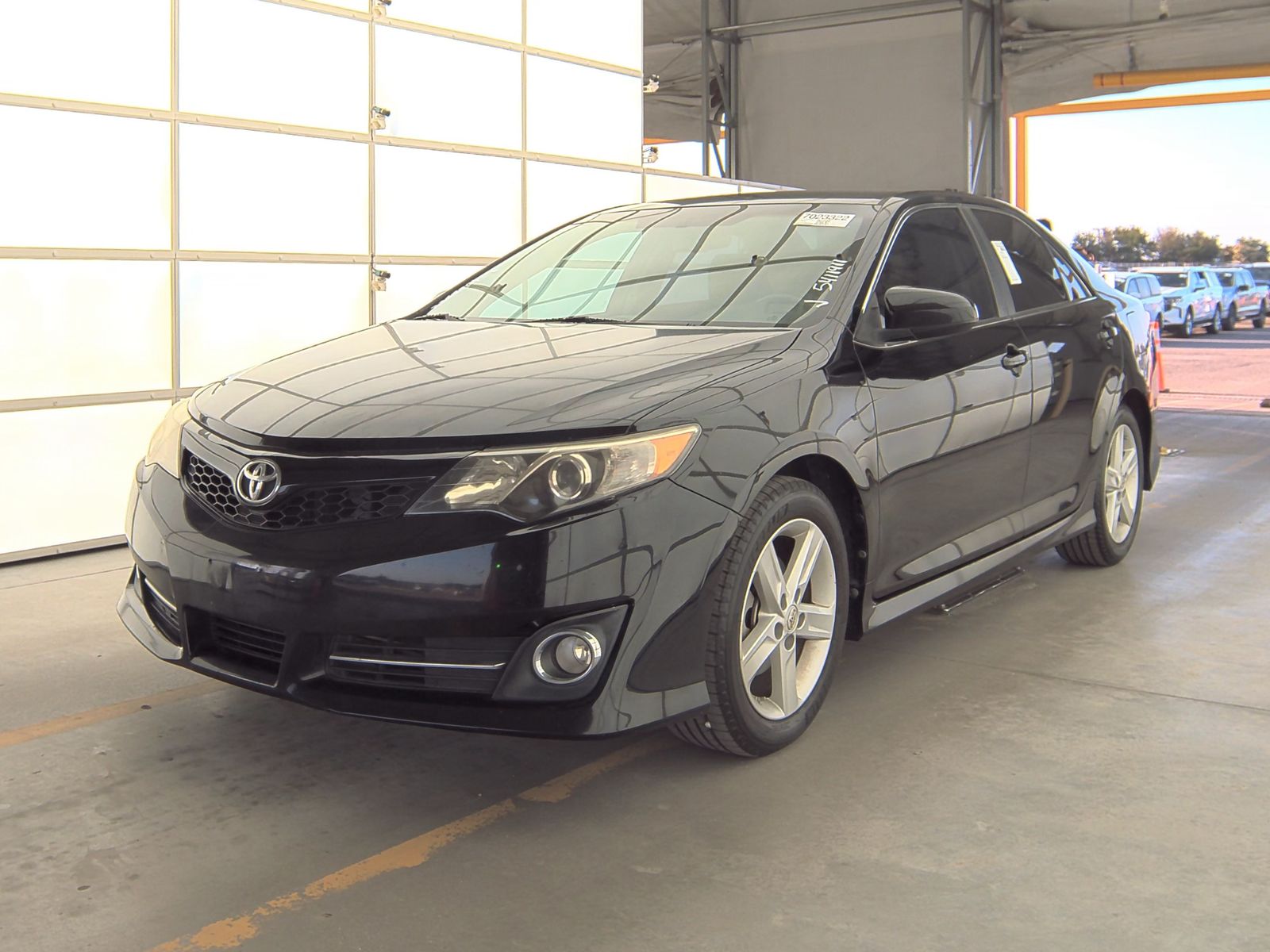 2013 Toyota Camry SE FWD