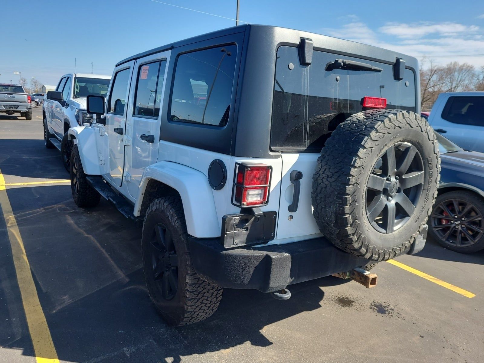 2013 Jeep Wrangler Unlimited Sahara AWD