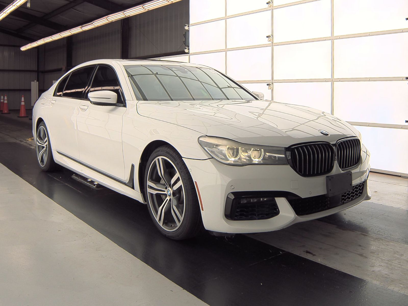 2017 BMW 7 Series 740i RWD