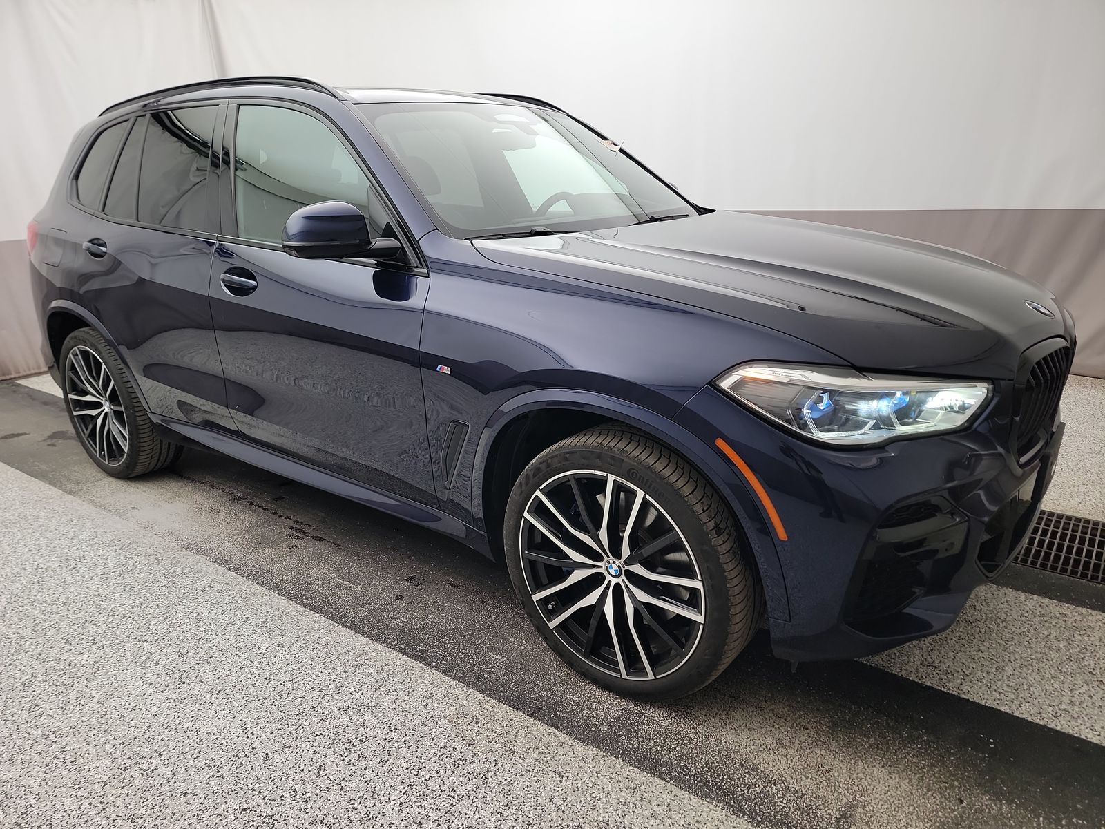 2023 BMW X5 M50i AWD