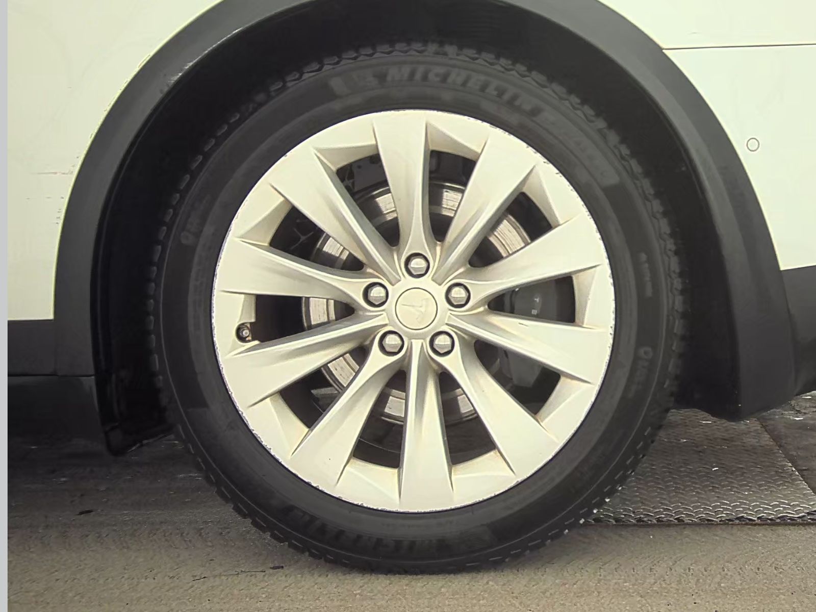 2018 Tesla Model X 75D AWD