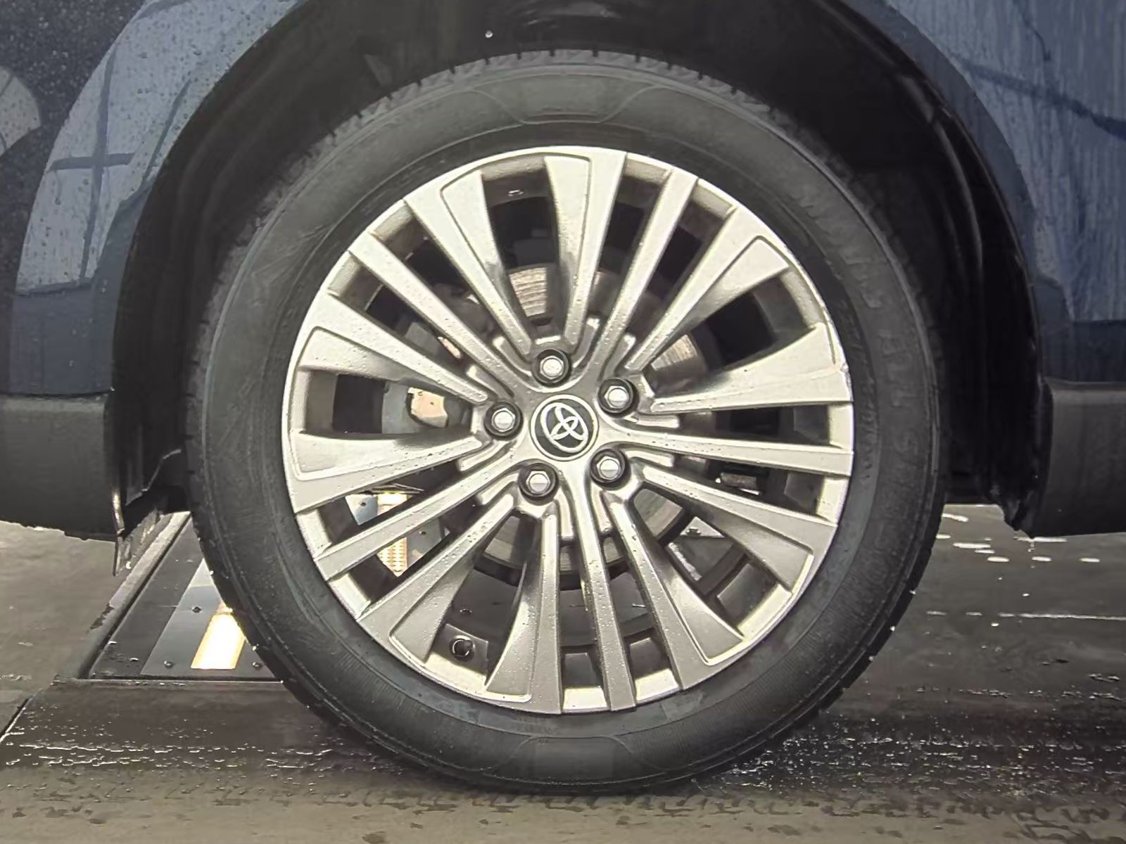 2022 Toyota Venza Limited AWD
