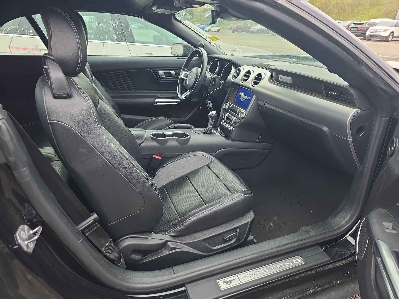 2022 Ford Mustang EcoBoost Premium RWD