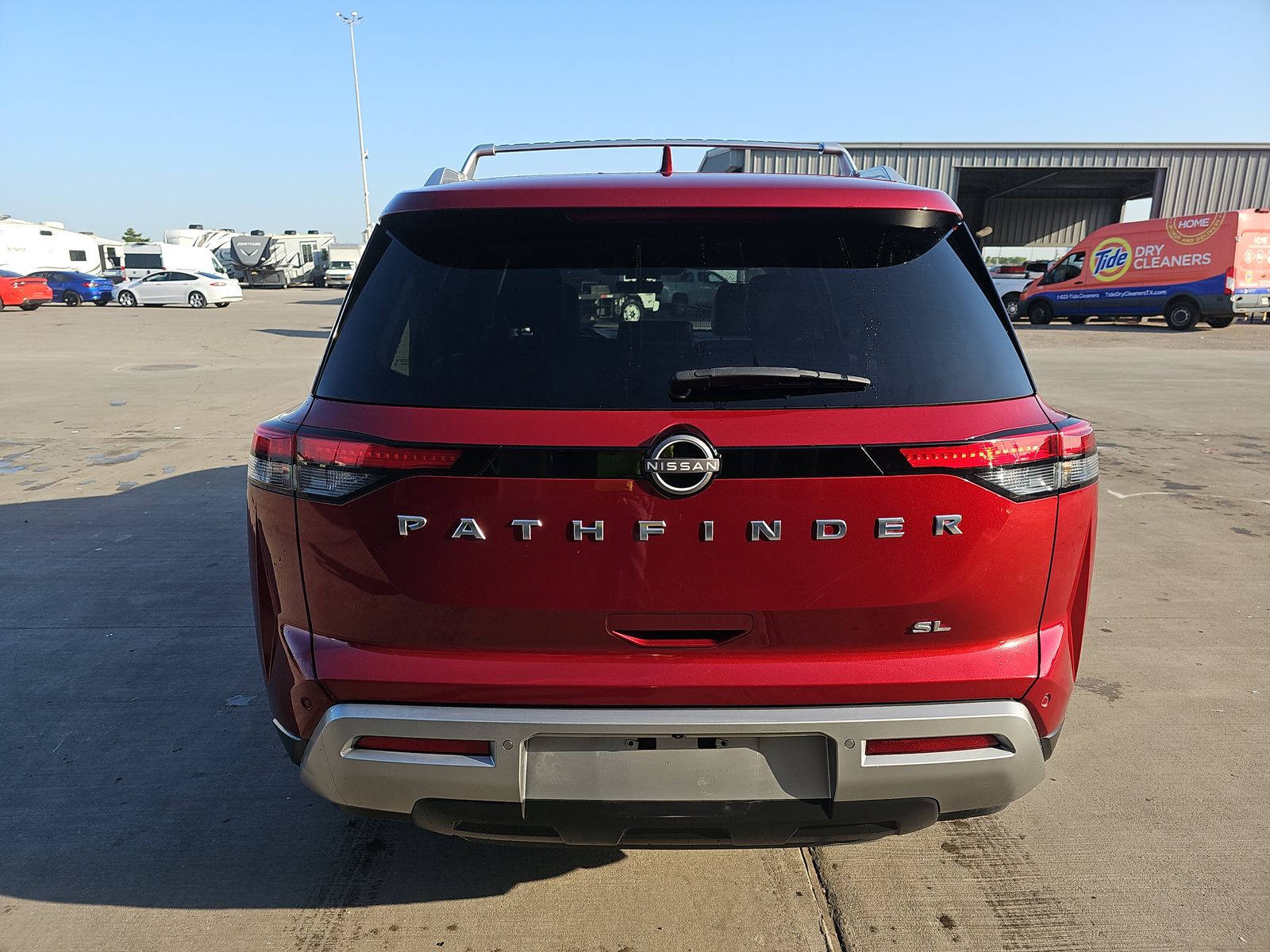 2023 Nissan Pathfinder SL FWD