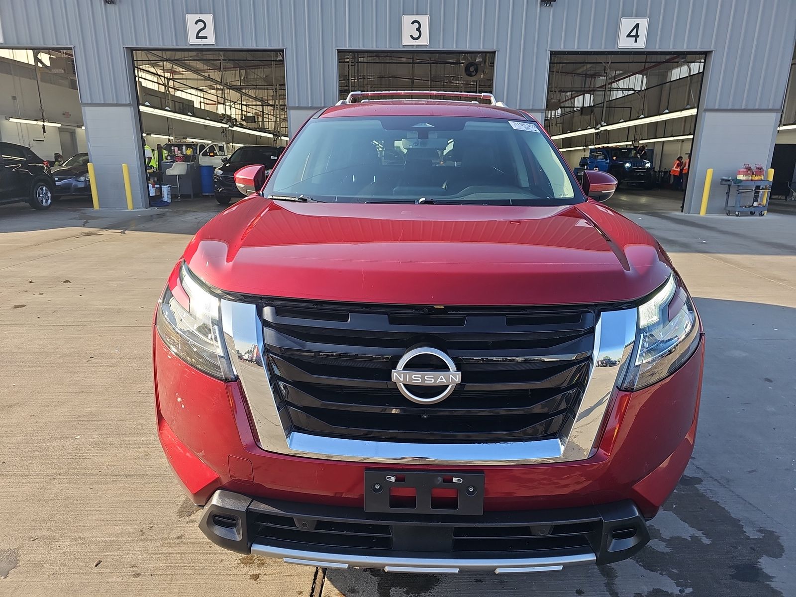 2023 Nissan Pathfinder SL FWD