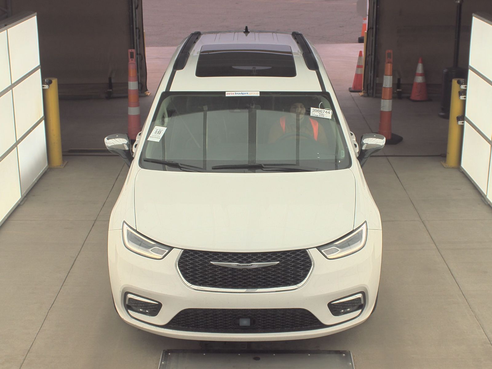 2023 Chrysler Pacifica Limited FWD