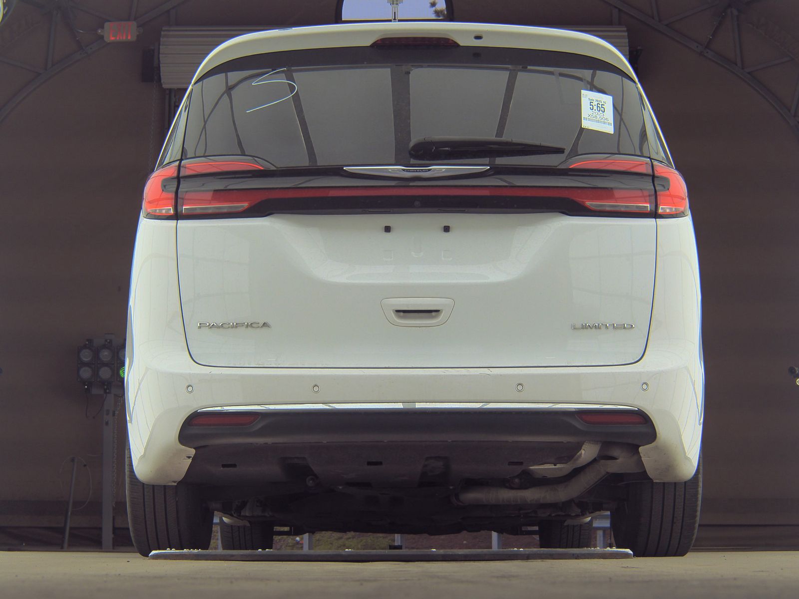 2023 Chrysler Pacifica Limited FWD