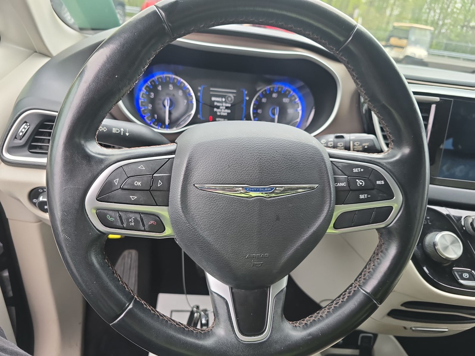 2017 Chrysler Pacifica Touring L FWD