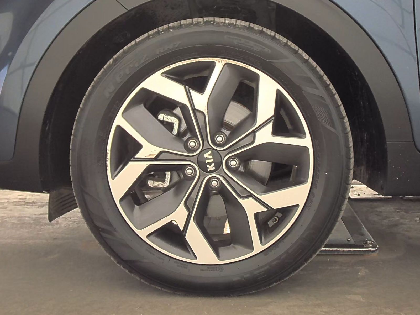 2020 Kia Sportage EX FWD