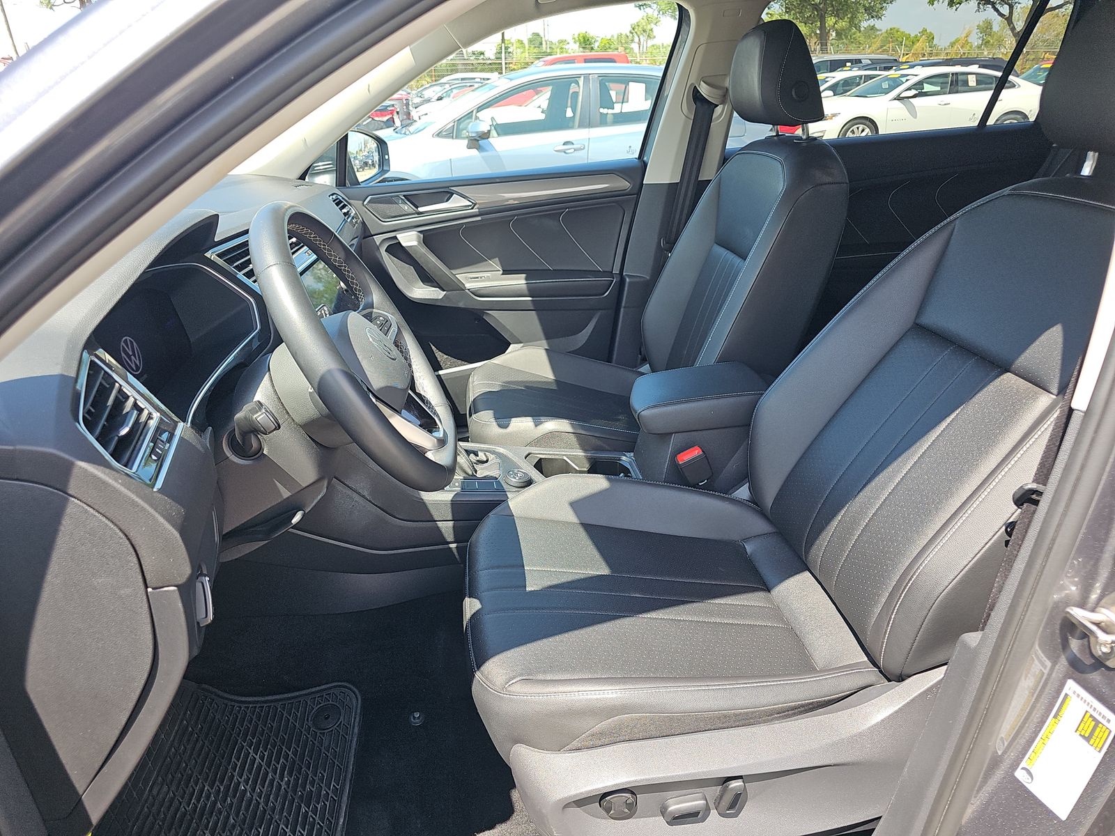 2022 Volkswagen Tiguan 2.0T SE AWD