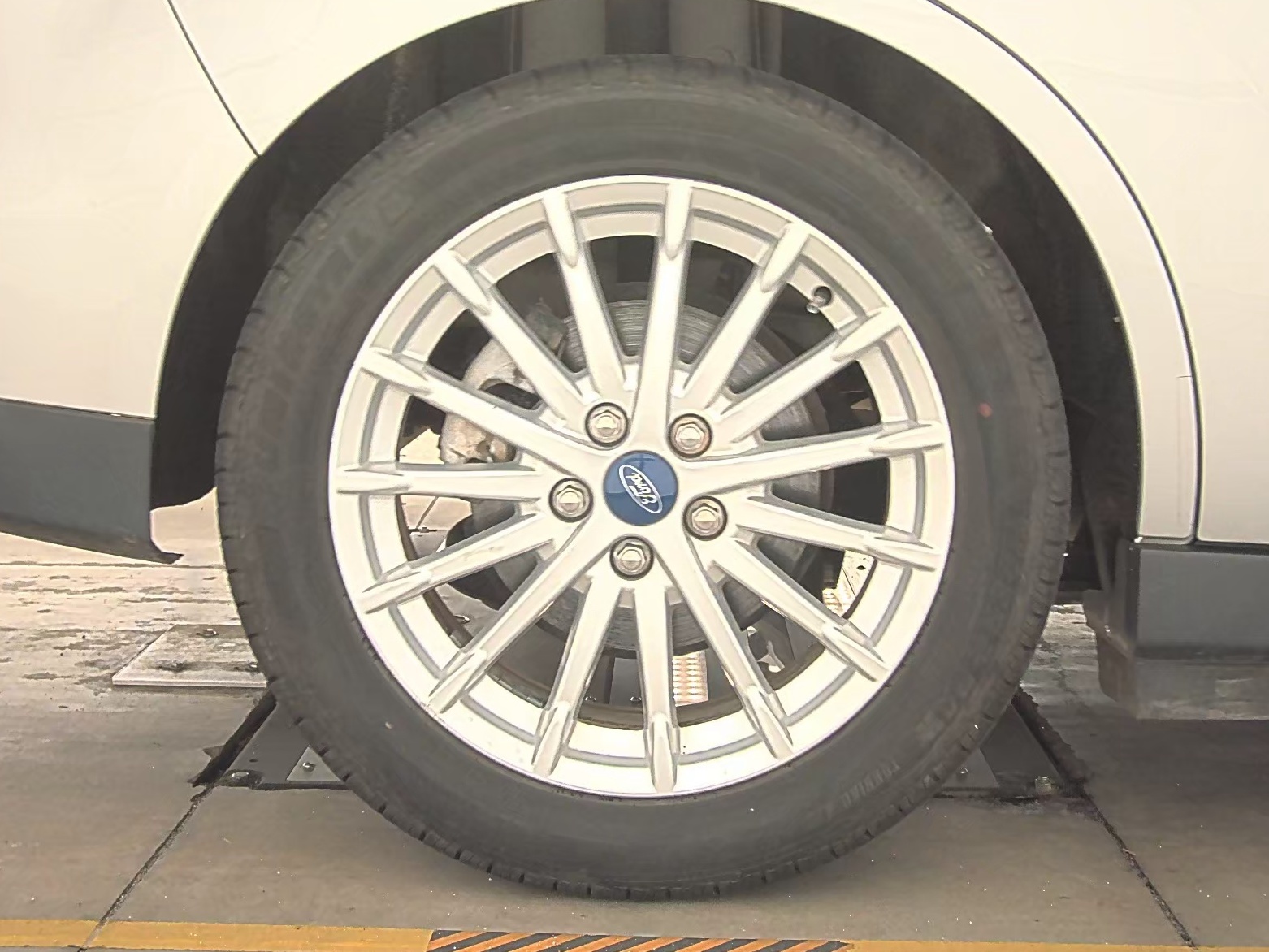 2015 Ford C-MAX Hybrid SE FWD