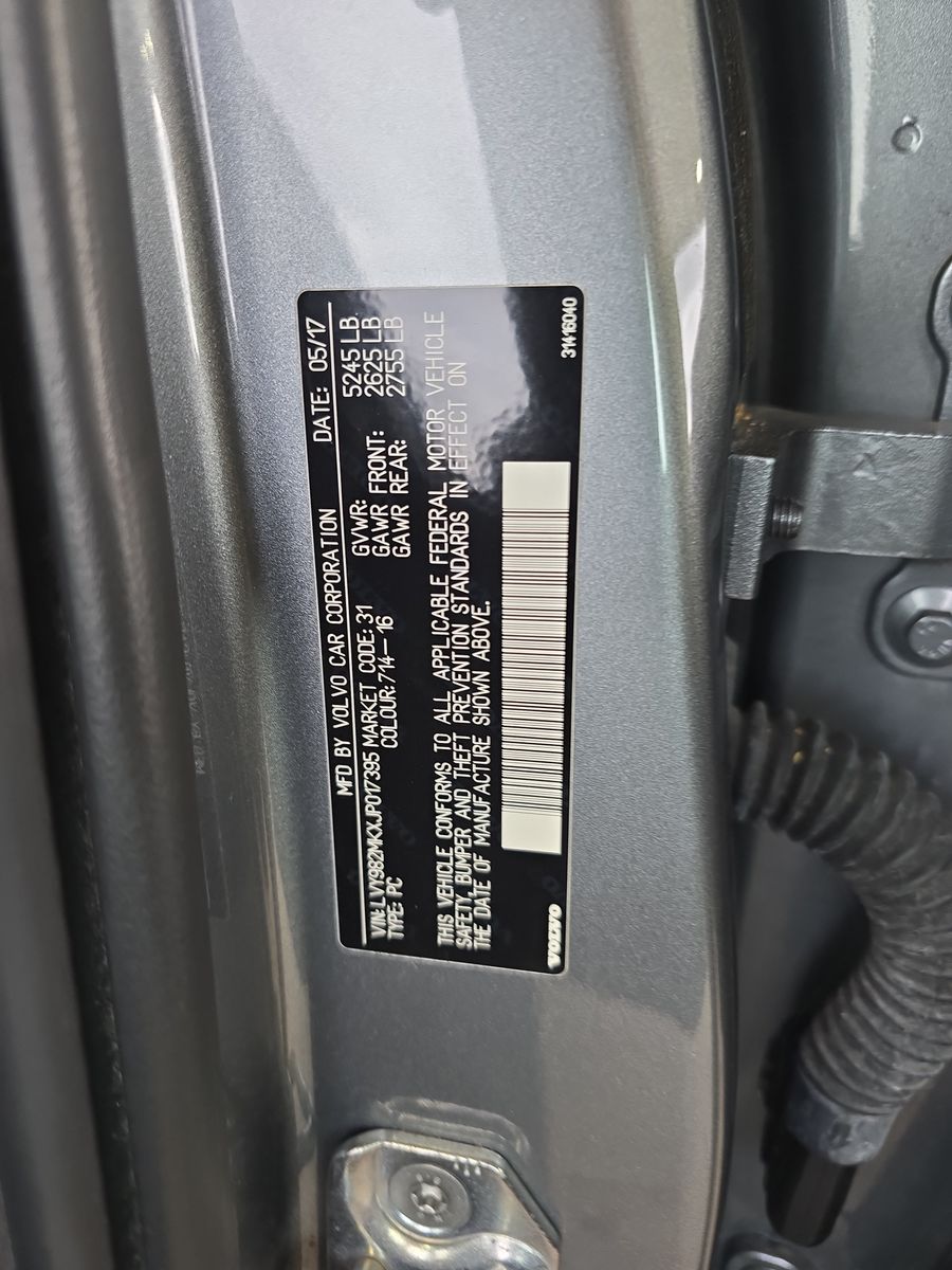 2018 Volvo S90 T5 Momentum AWD