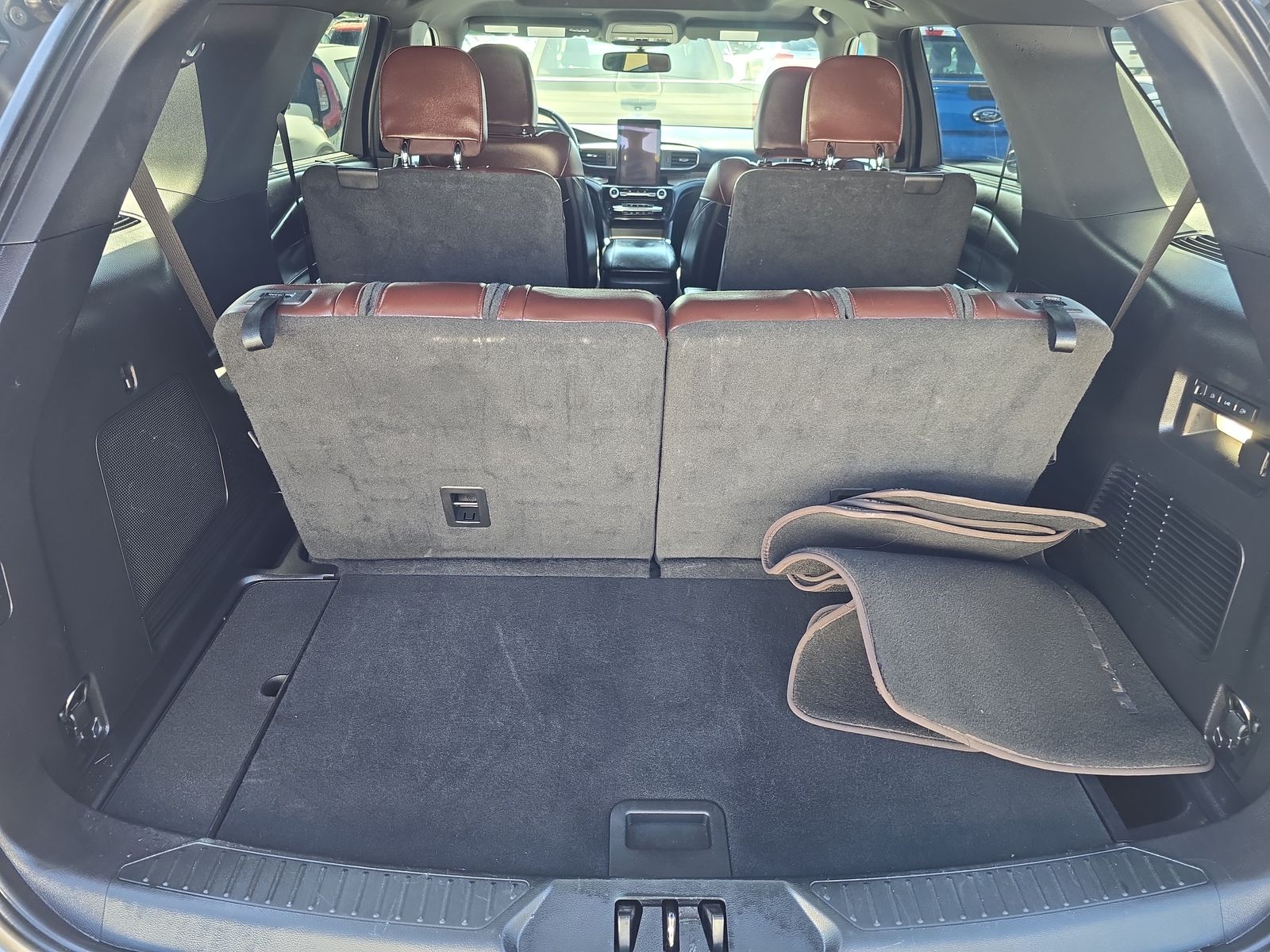 2022 Ford Explorer Platinum FWD