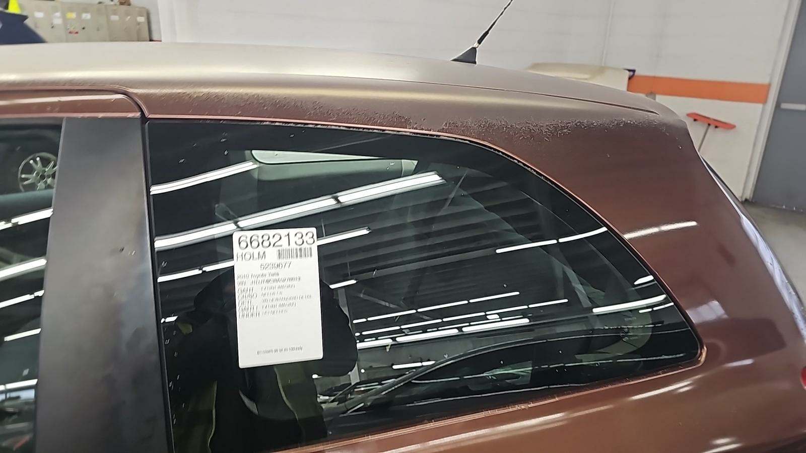2010 Toyota Yaris Base FWD