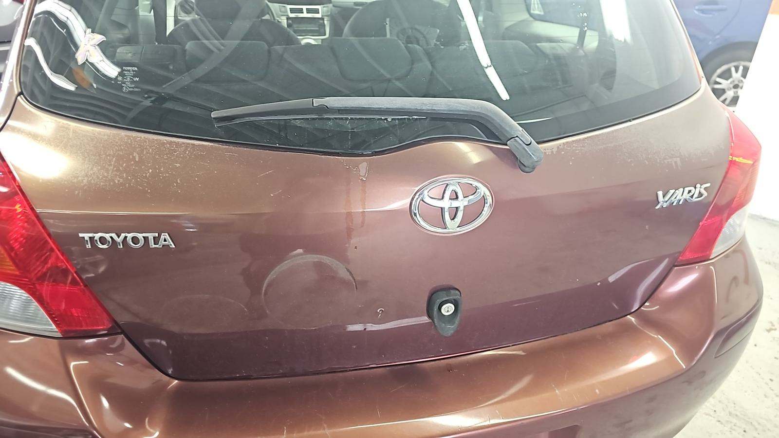 2010 Toyota Yaris Base FWD