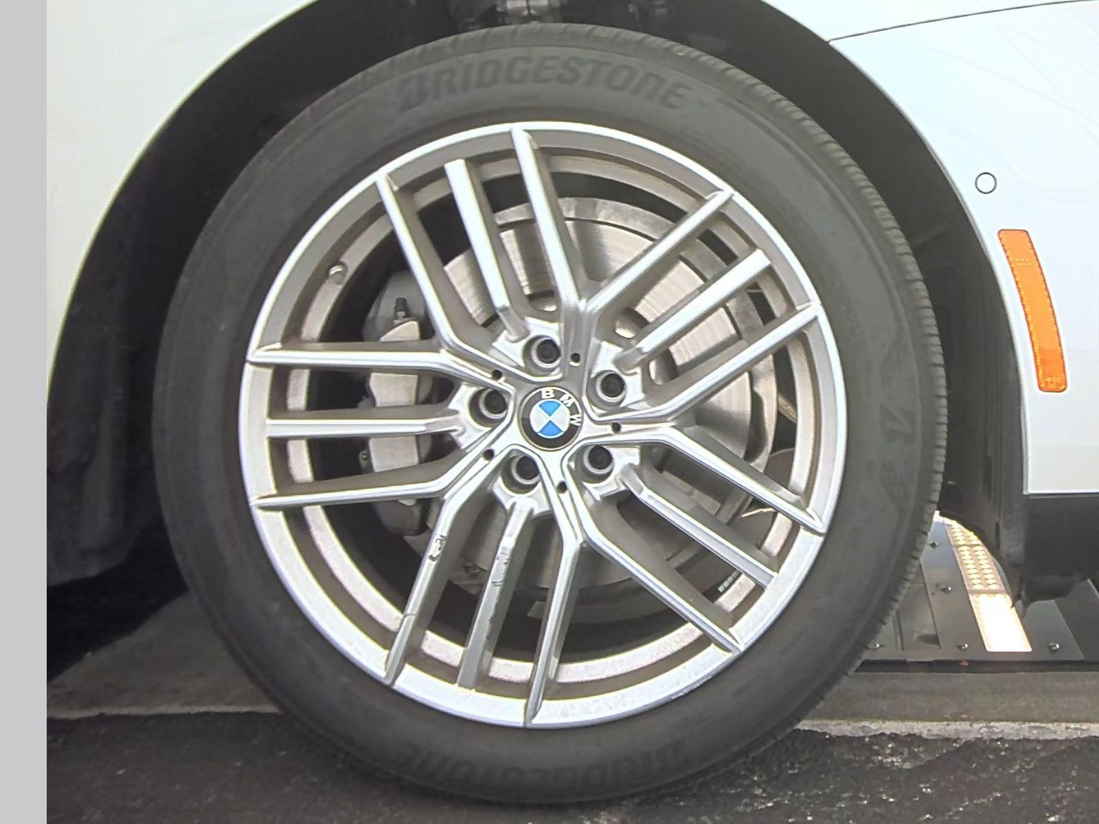 2025 BMW 5 Series 530i RWD