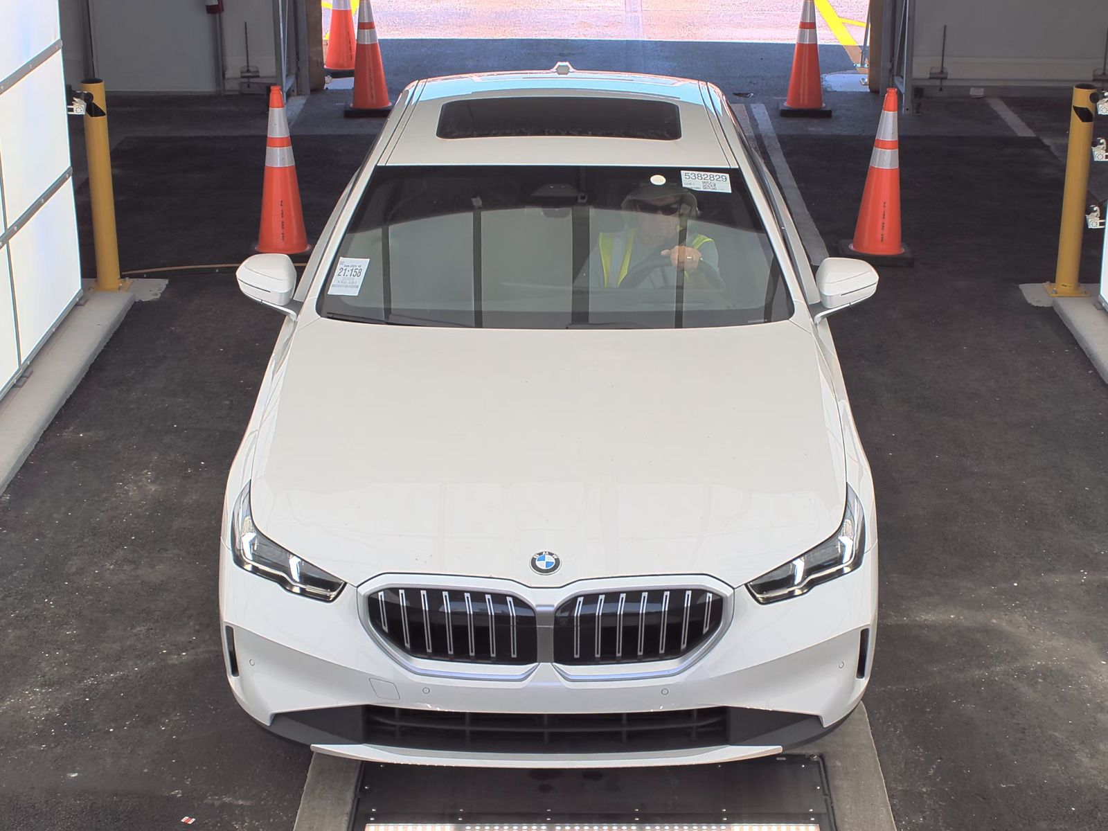 2025 BMW 5 Series 530i RWD