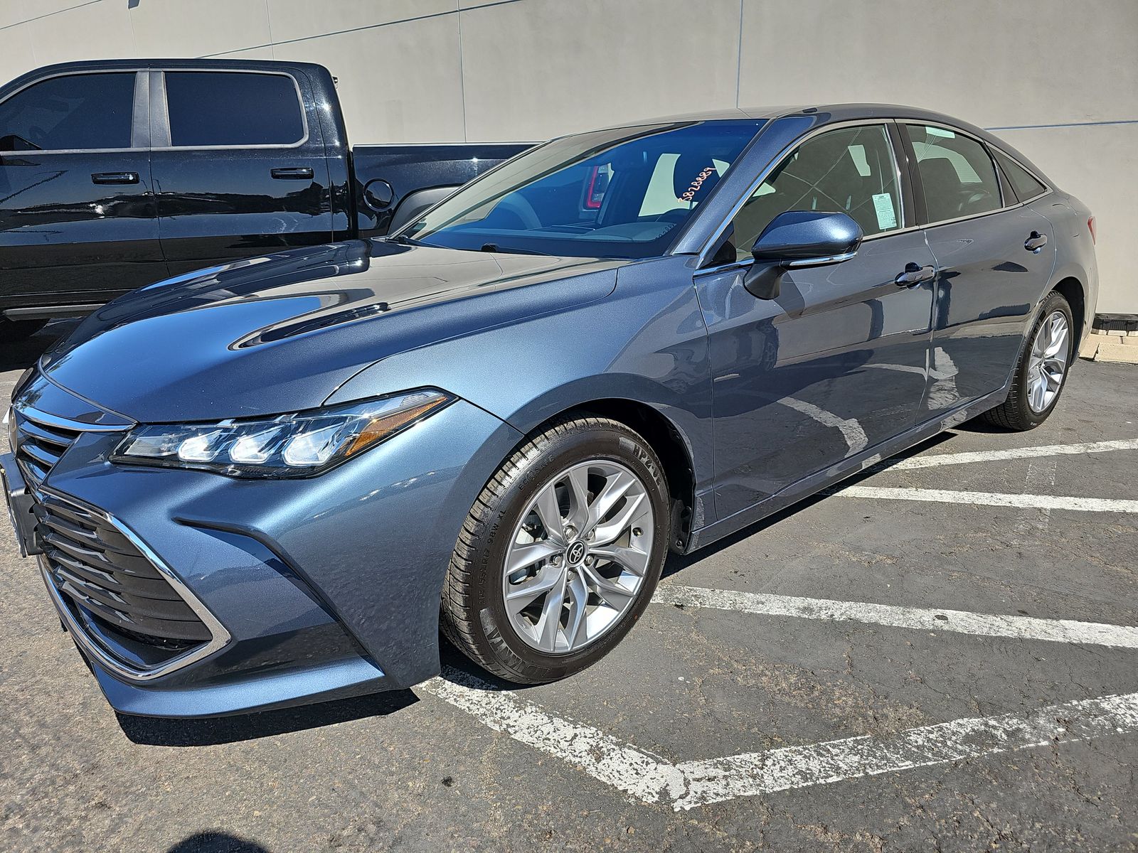 2022 Toyota Avalon XLE FWD