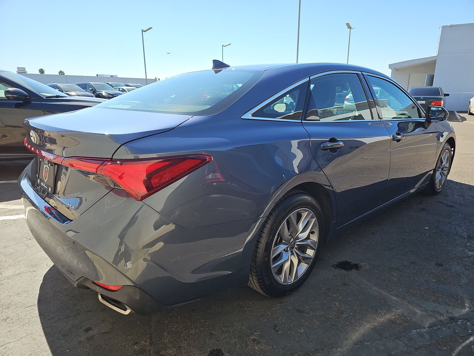 2022 Toyota Avalon XLE FWD