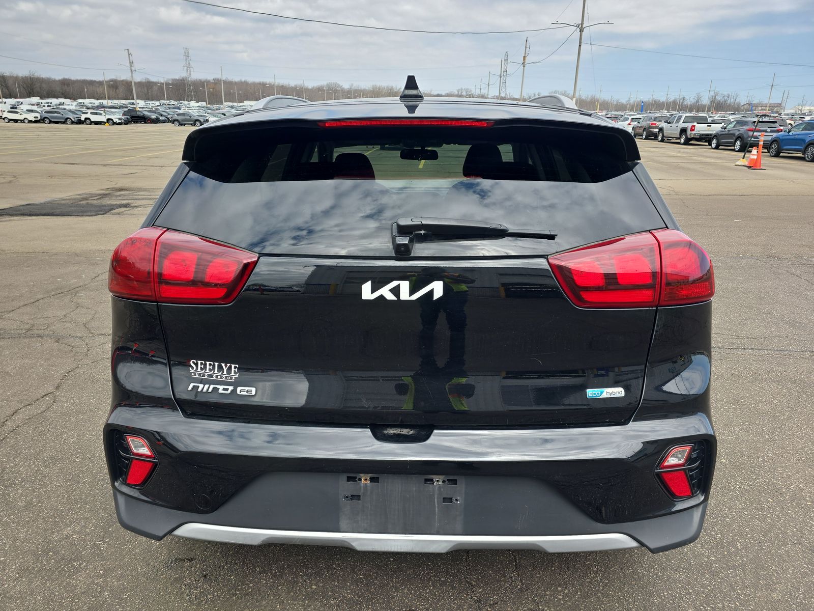 2022 Kia Niro LX FWD