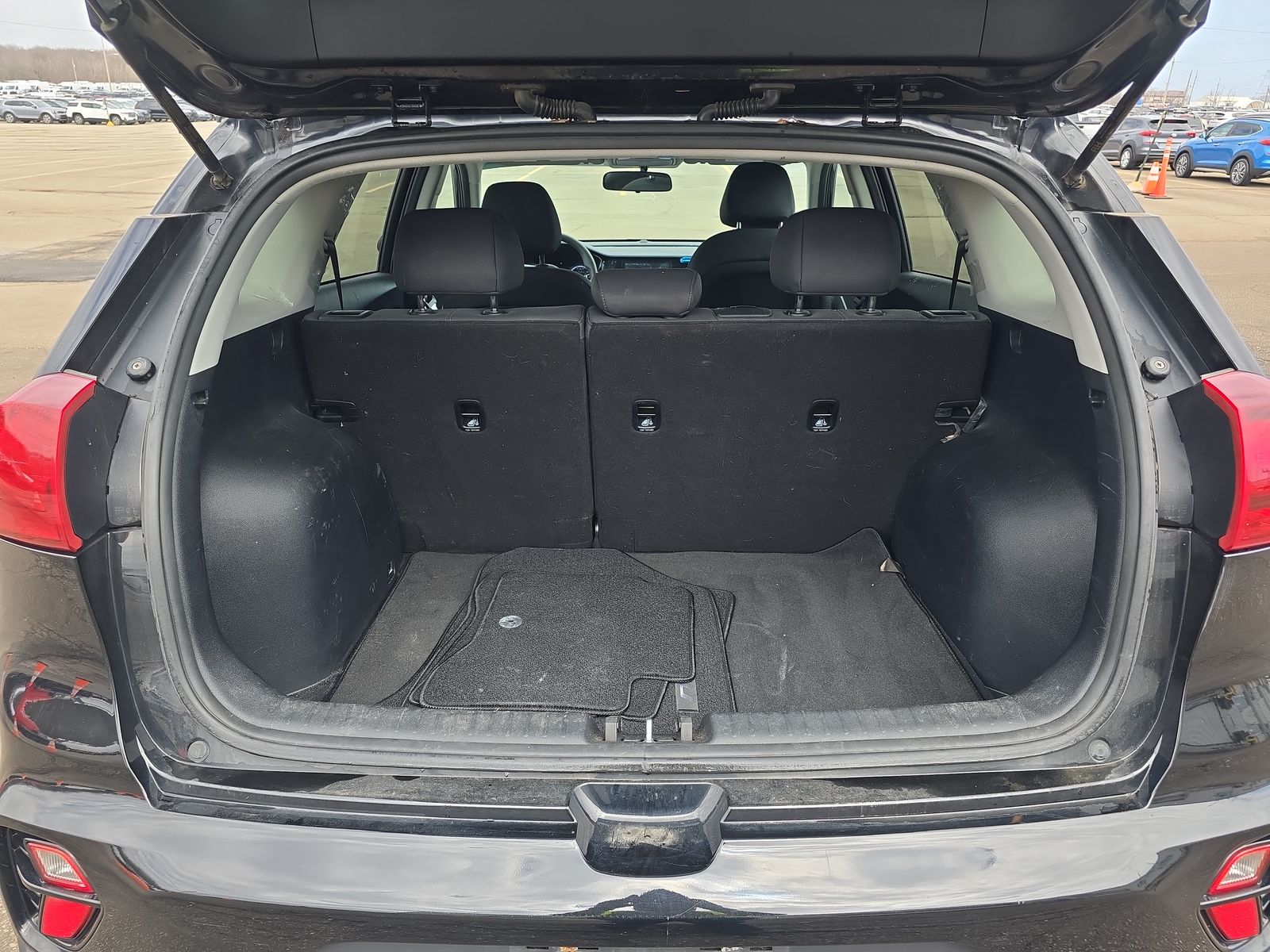 2022 Kia Niro LX FWD