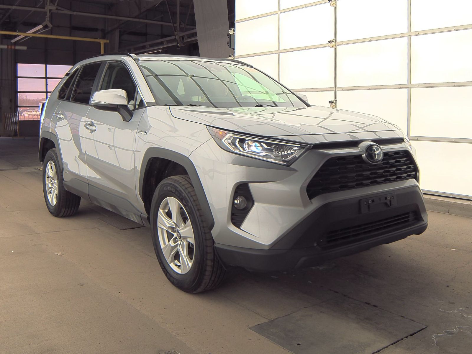 2021 Toyota RAV4 Hybrid XLE AWD