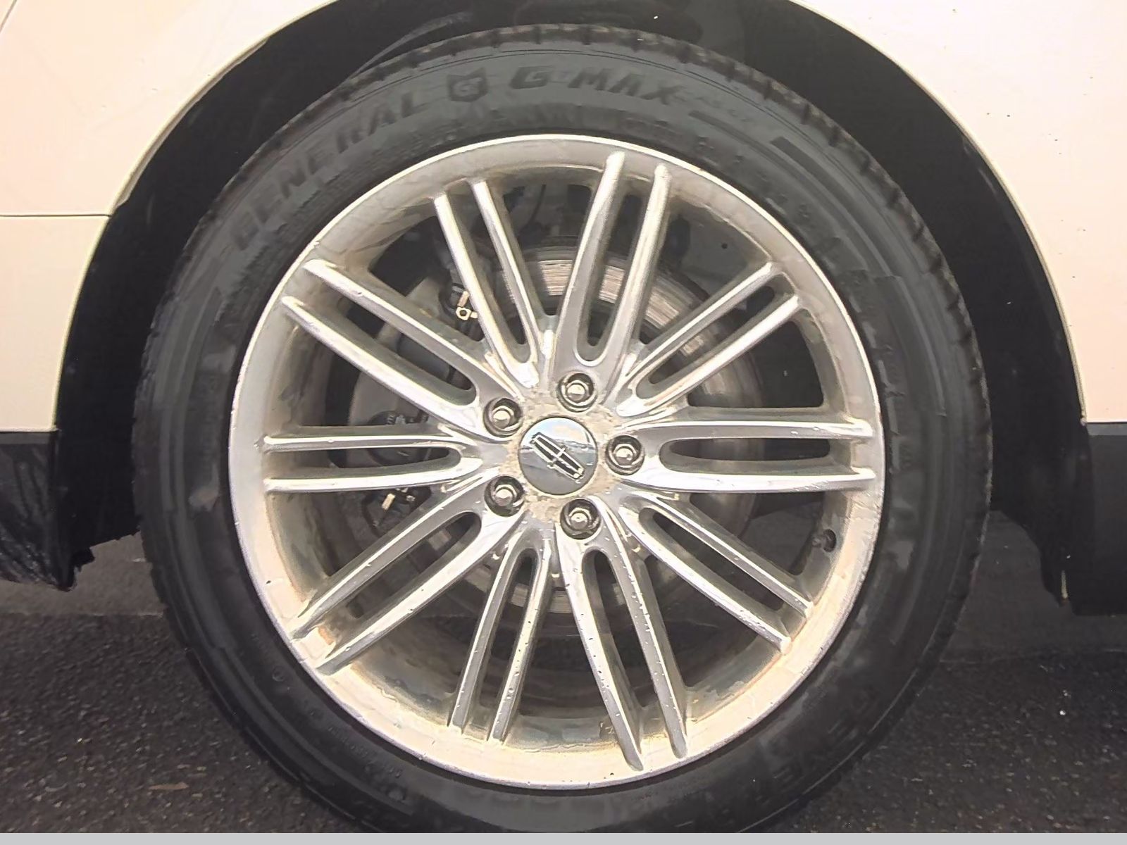 2019 Lincoln MKT Reserve AWD