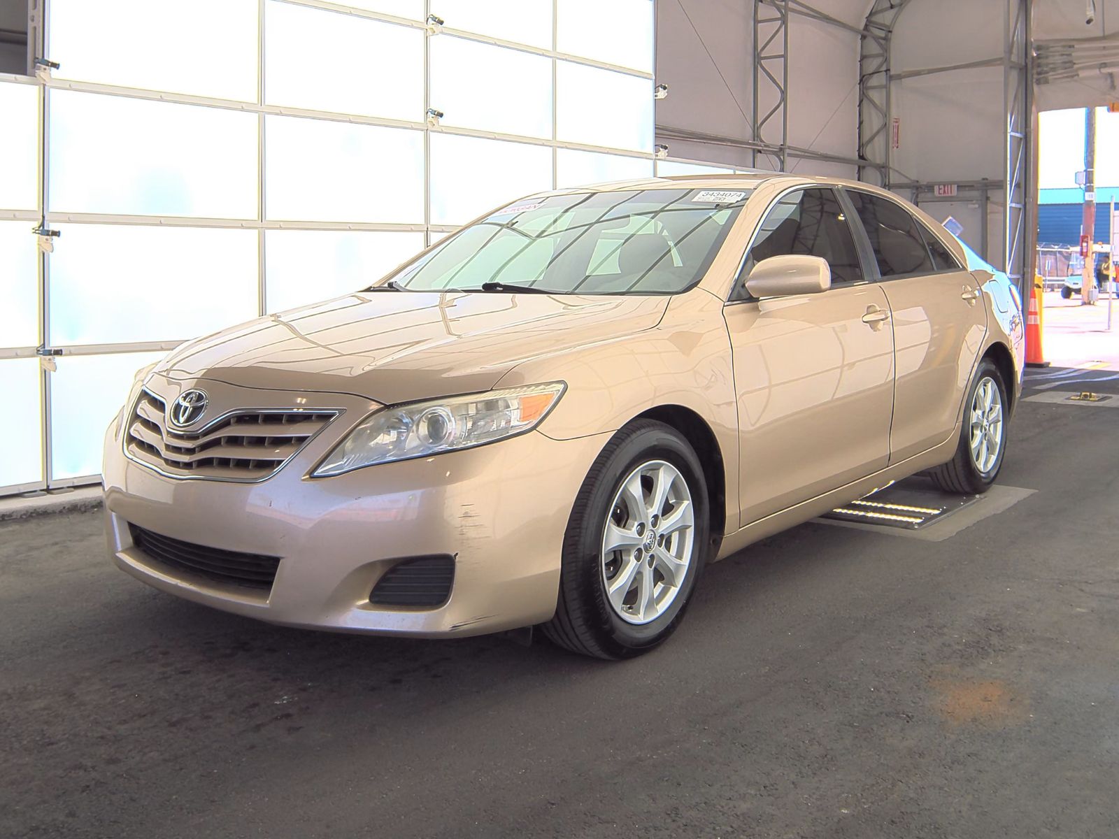2011 Toyota Camry LE FWD