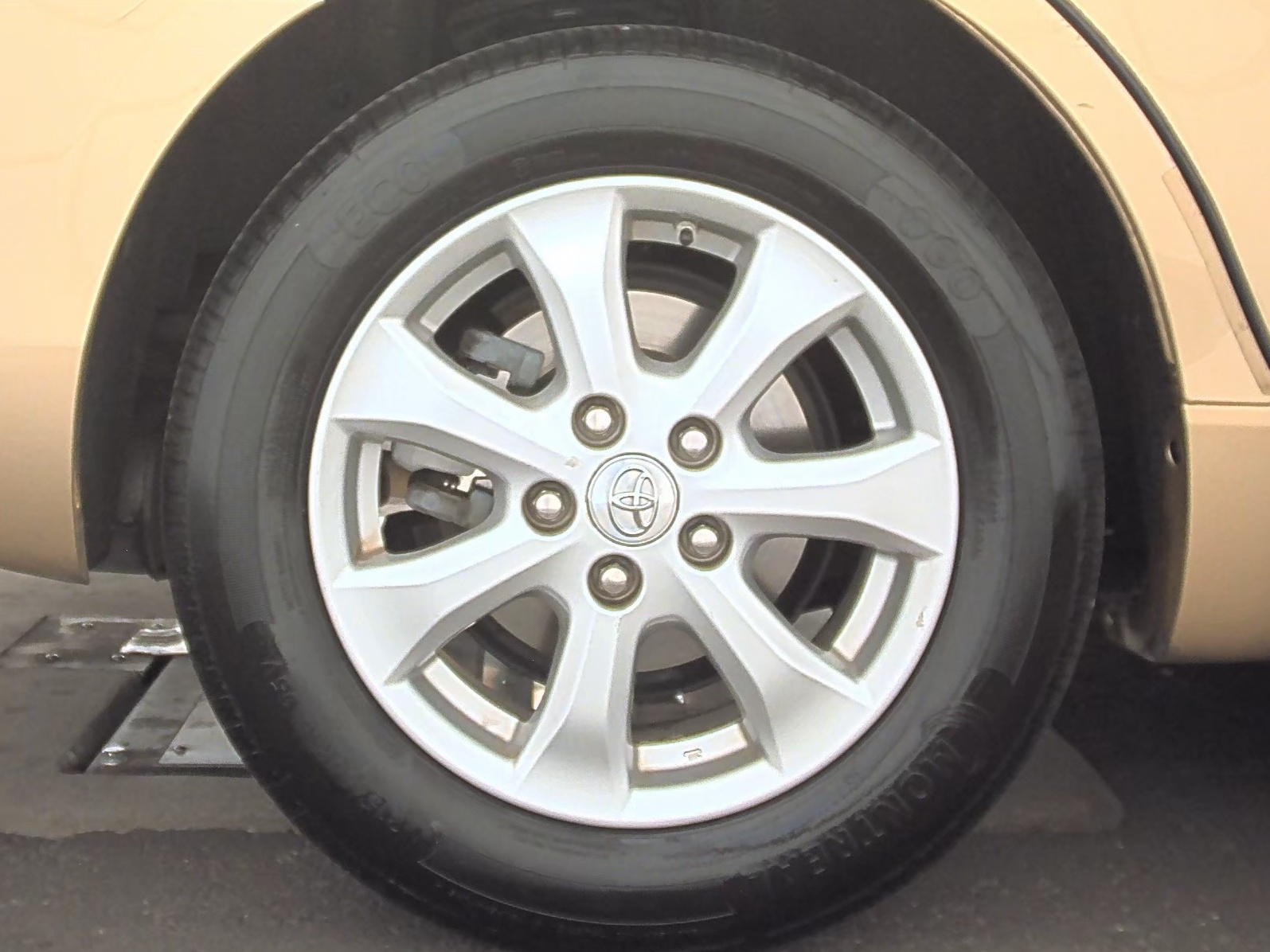 2011 Toyota Camry LE FWD
