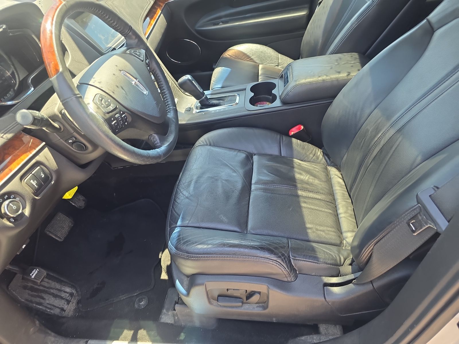 2019 Lincoln MKT Reserve AWD