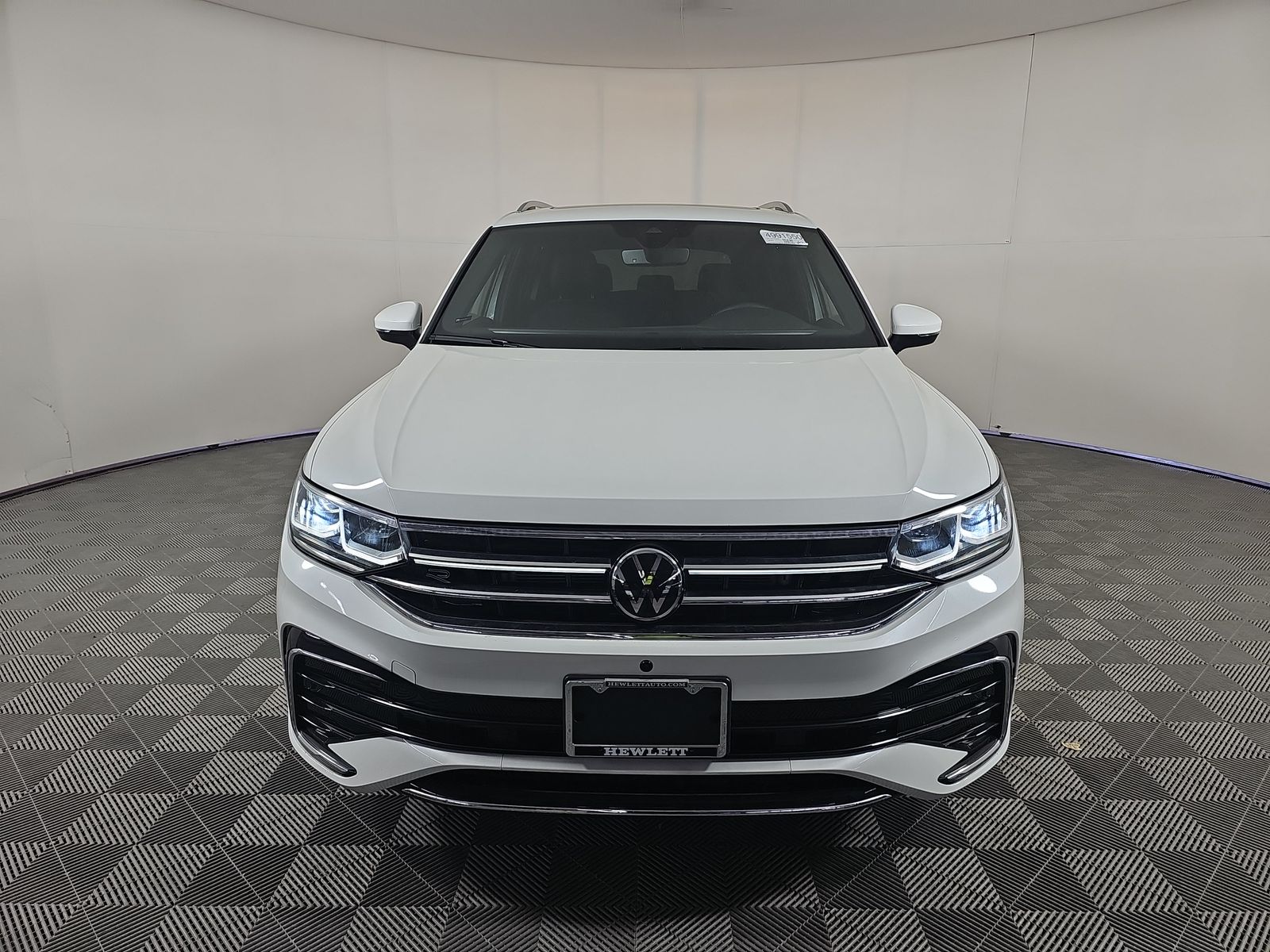 2024 Volkswagen Tiguan 2.0T SEL R-Line AWD