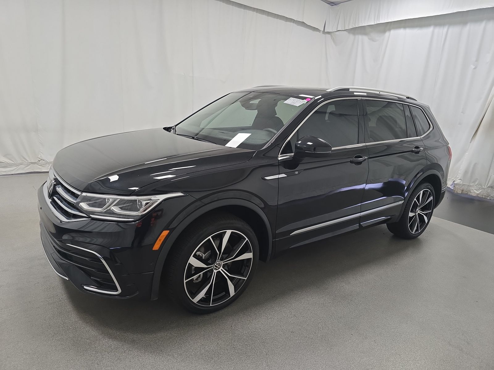 2024 Volkswagen Tiguan 2.0T SEL R-Line AWD