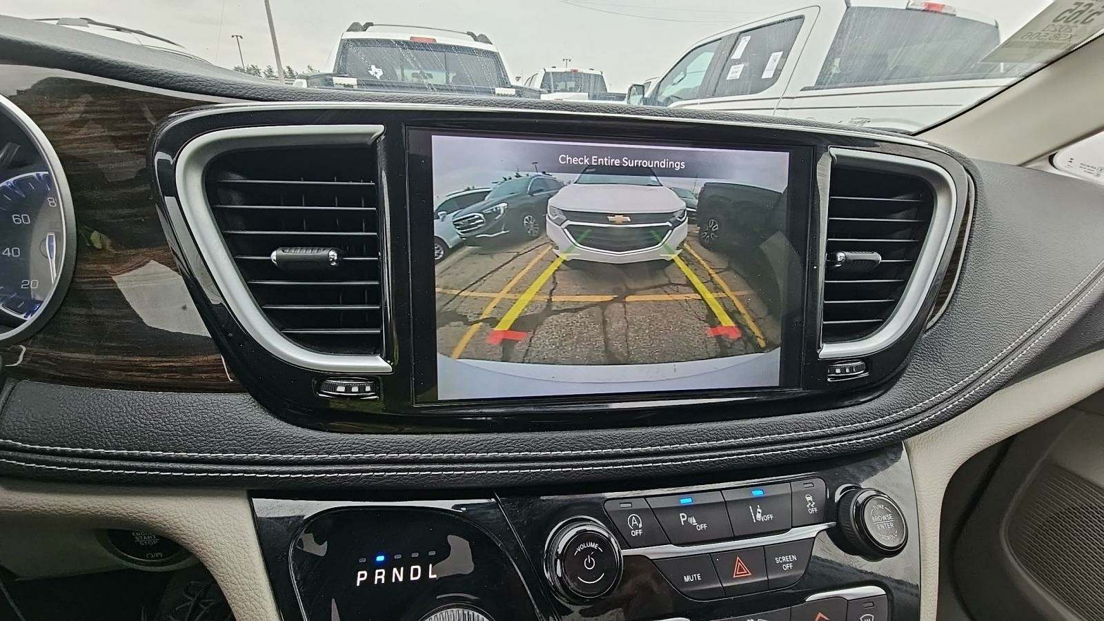 2023 Chrysler Pacifica Limited FWD