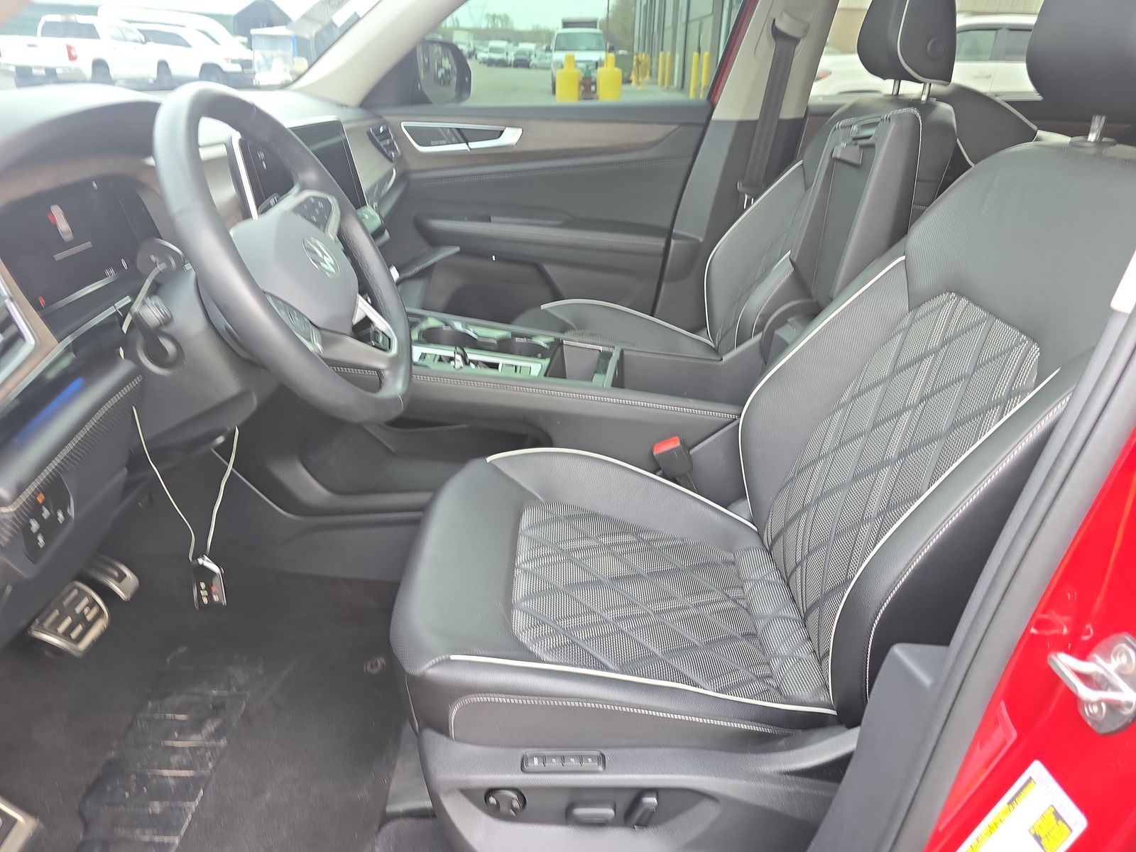 2024 Volkswagen Atlas 2.0T SEL Premium R-Line AWD