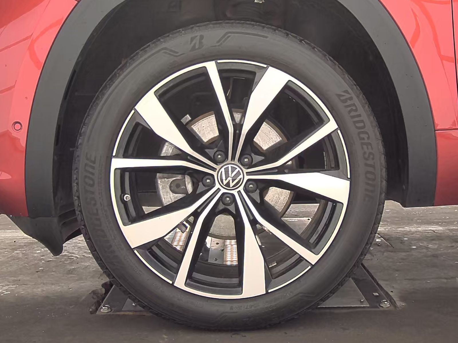 2024 Volkswagen Atlas 2.0T SEL Premium R-Line AWD
