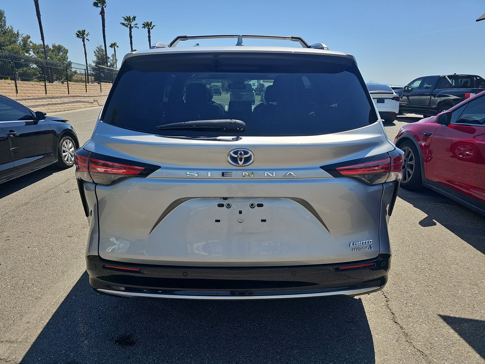 2021 Toyota Sienna Limited FWD