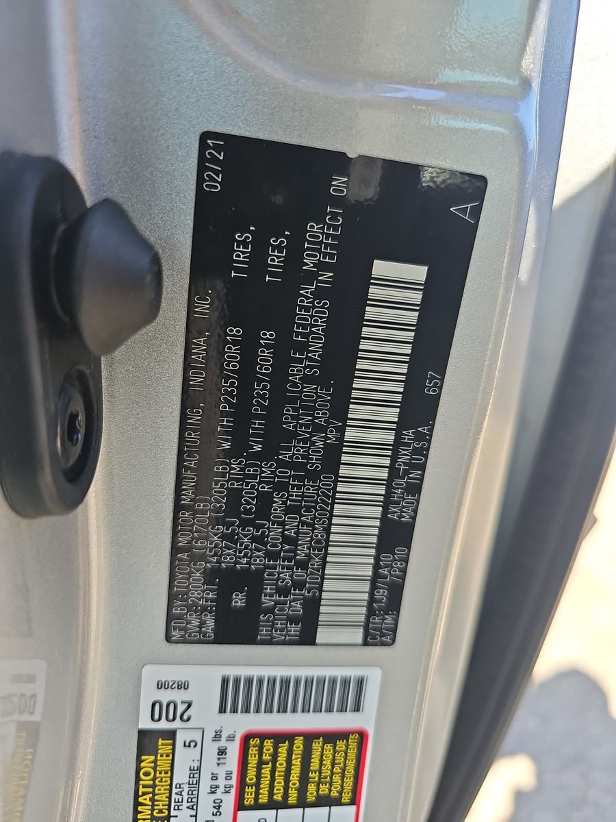 2021 Toyota Sienna Limited FWD