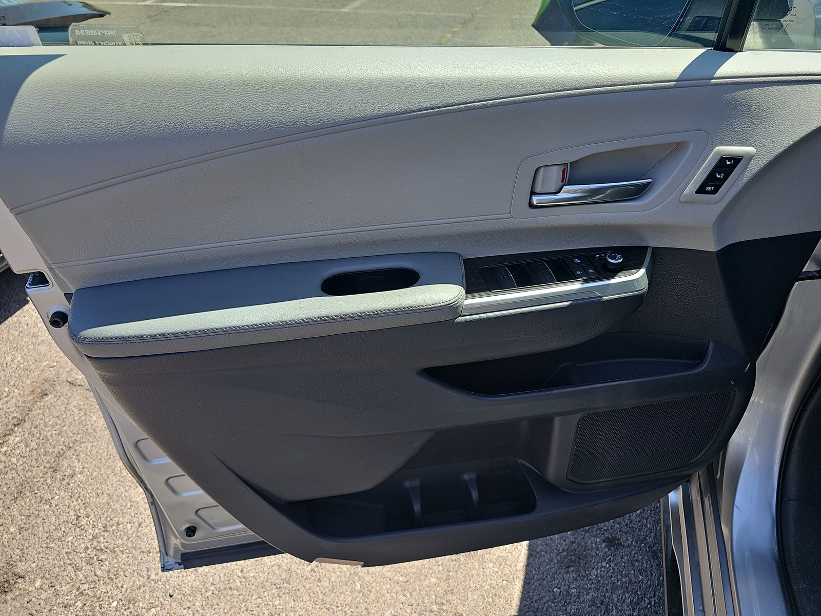 2021 Toyota Sienna Limited FWD
