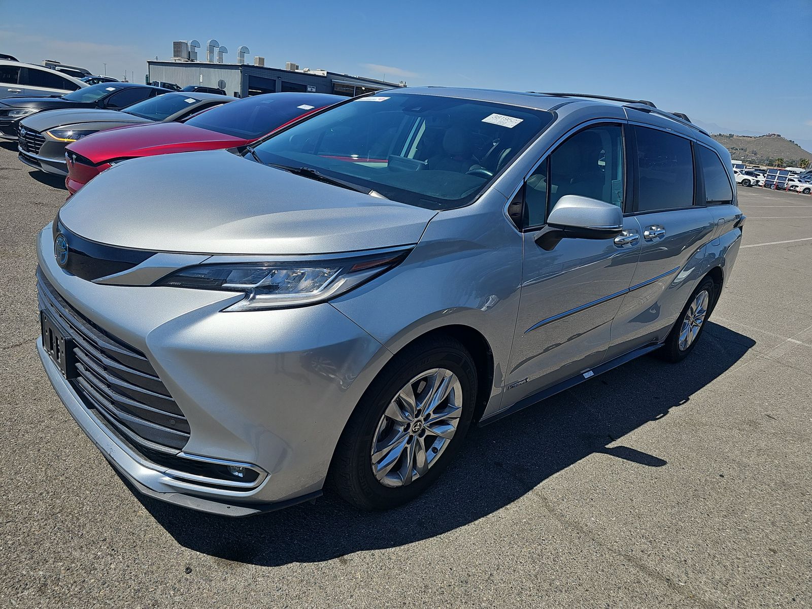 2021 Toyota Sienna Limited FWD