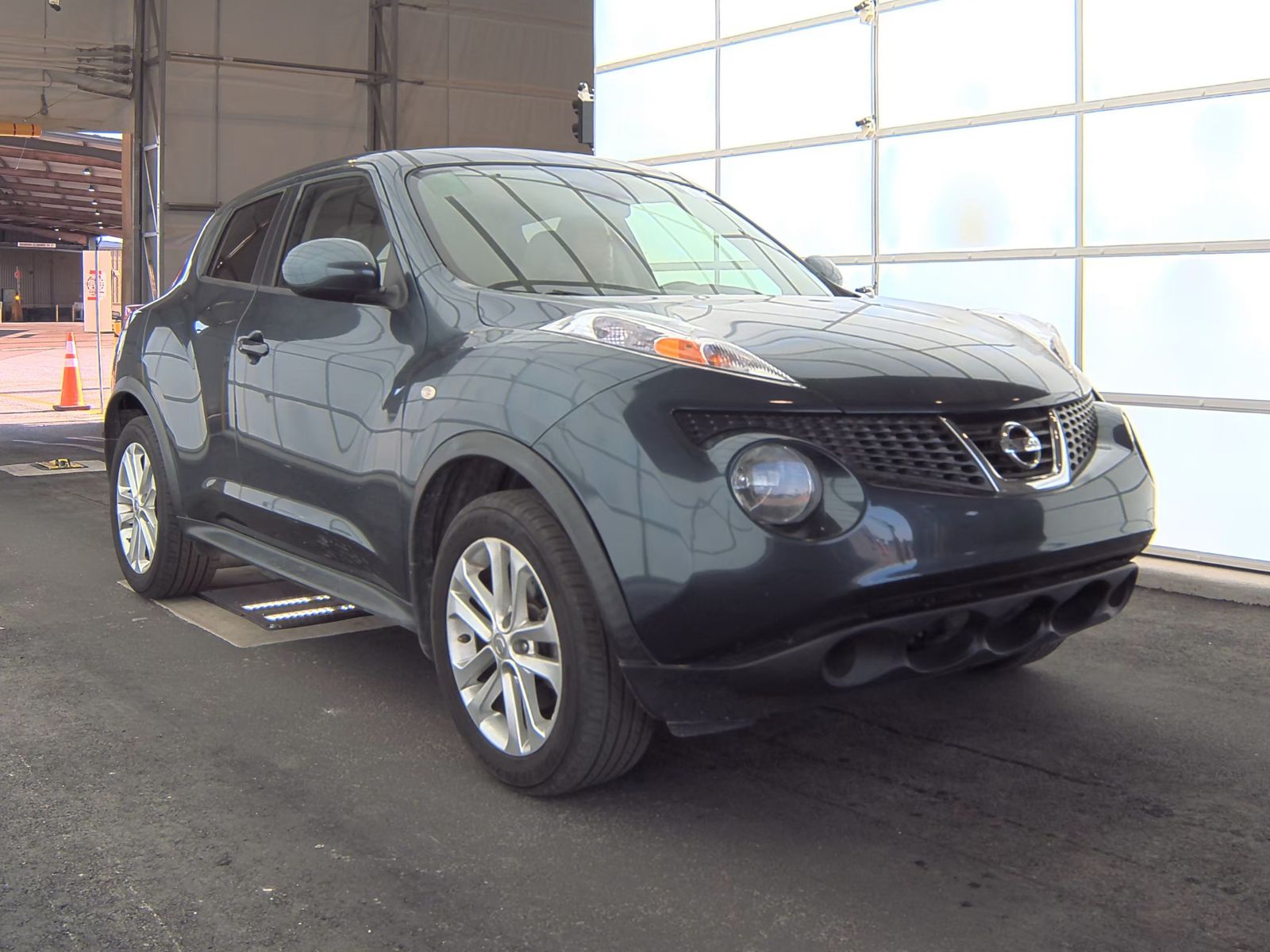 2014 Nissan JUKE SV FWD