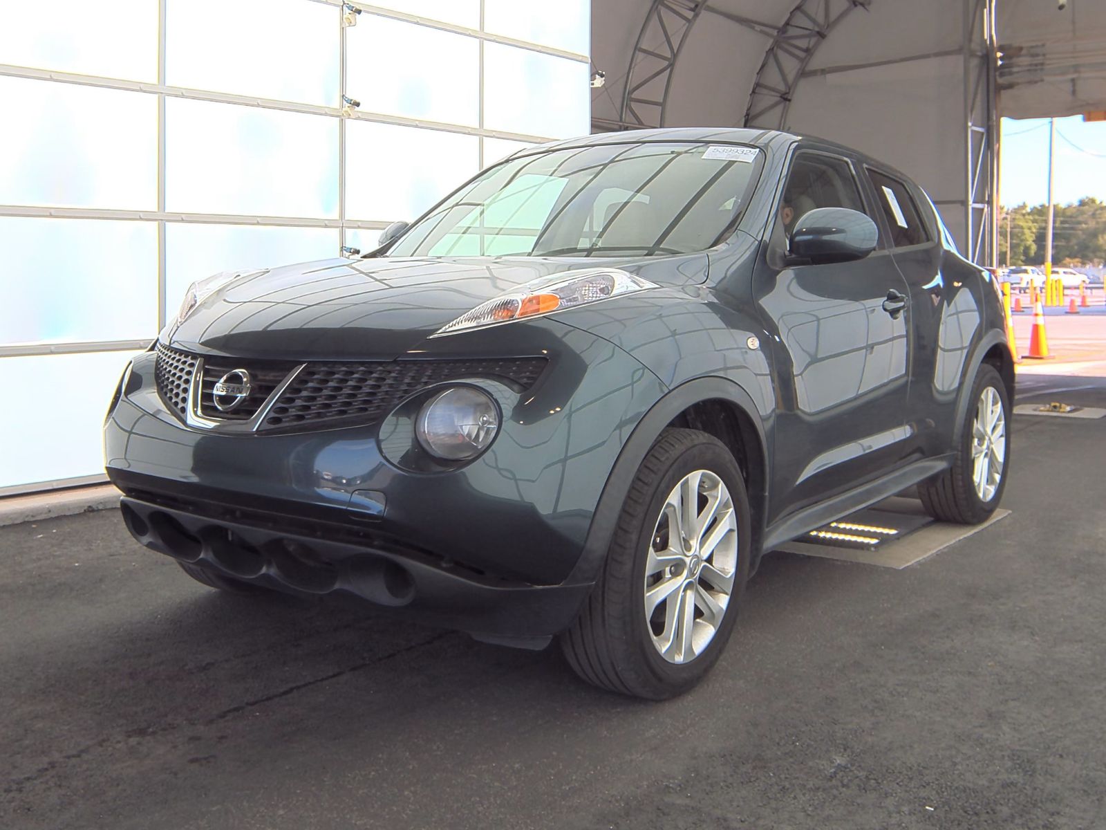 2014 Nissan JUKE SV FWD