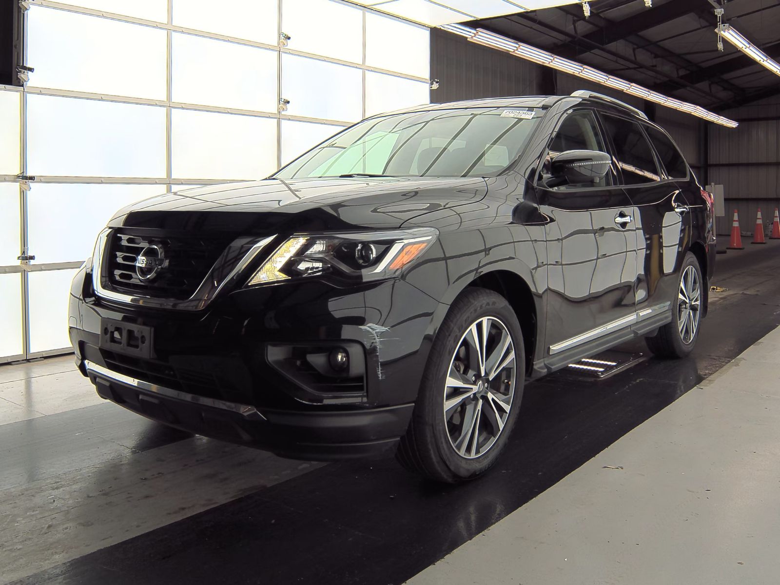 2018 Nissan Pathfinder Platinum FWD
