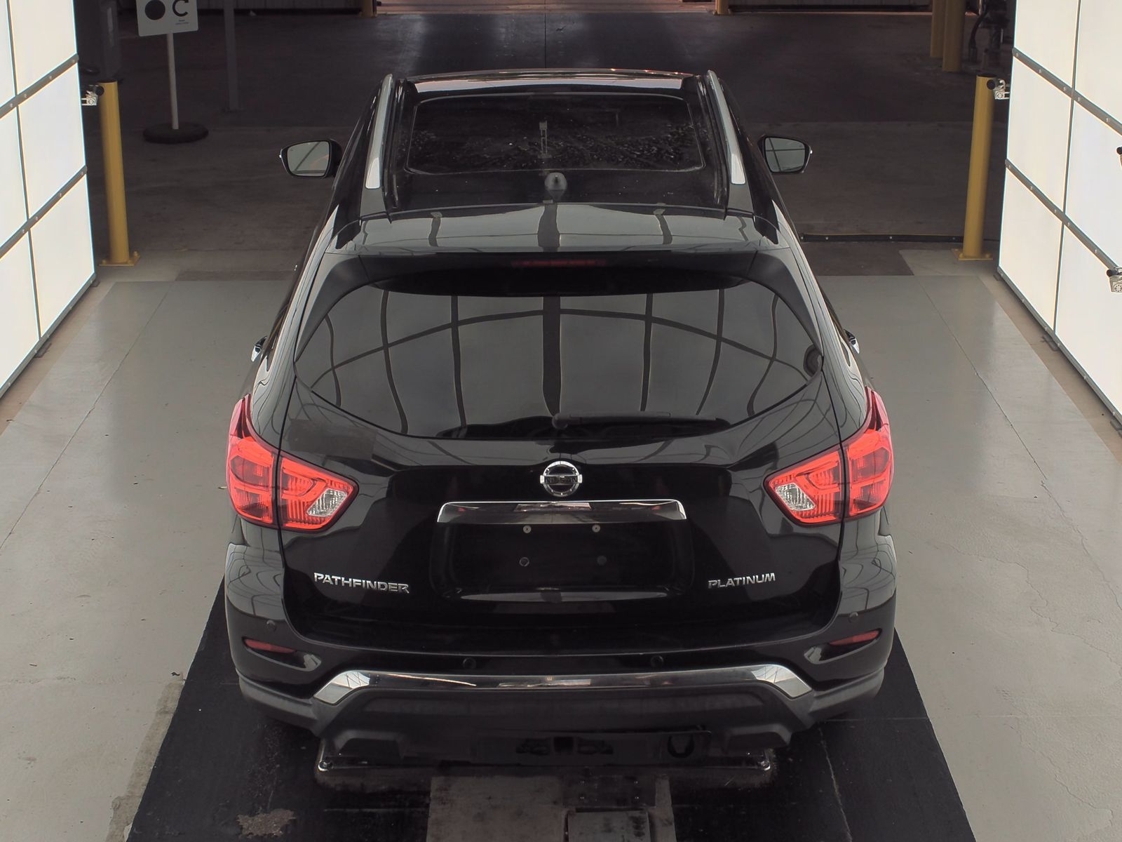 2018 Nissan Pathfinder Platinum FWD