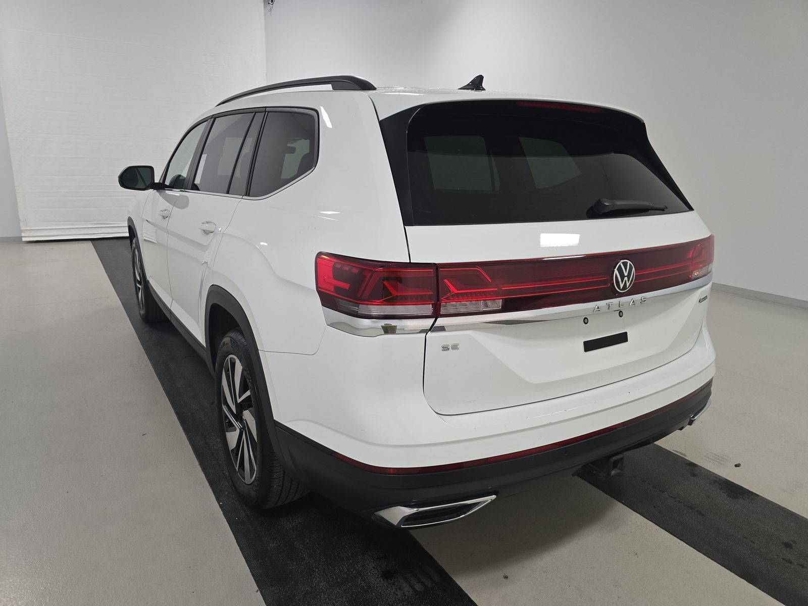 2024 Volkswagen Atlas 2.0T SE AWD