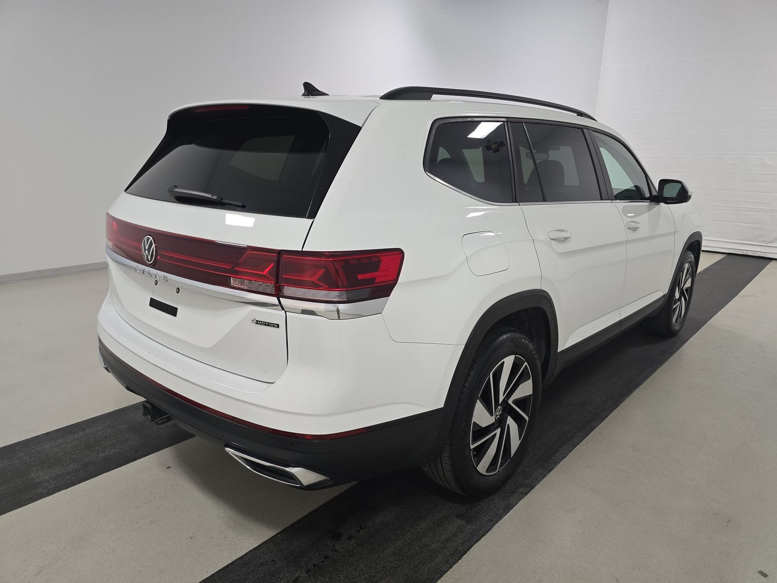 2024 Volkswagen Atlas 2.0T SE AWD