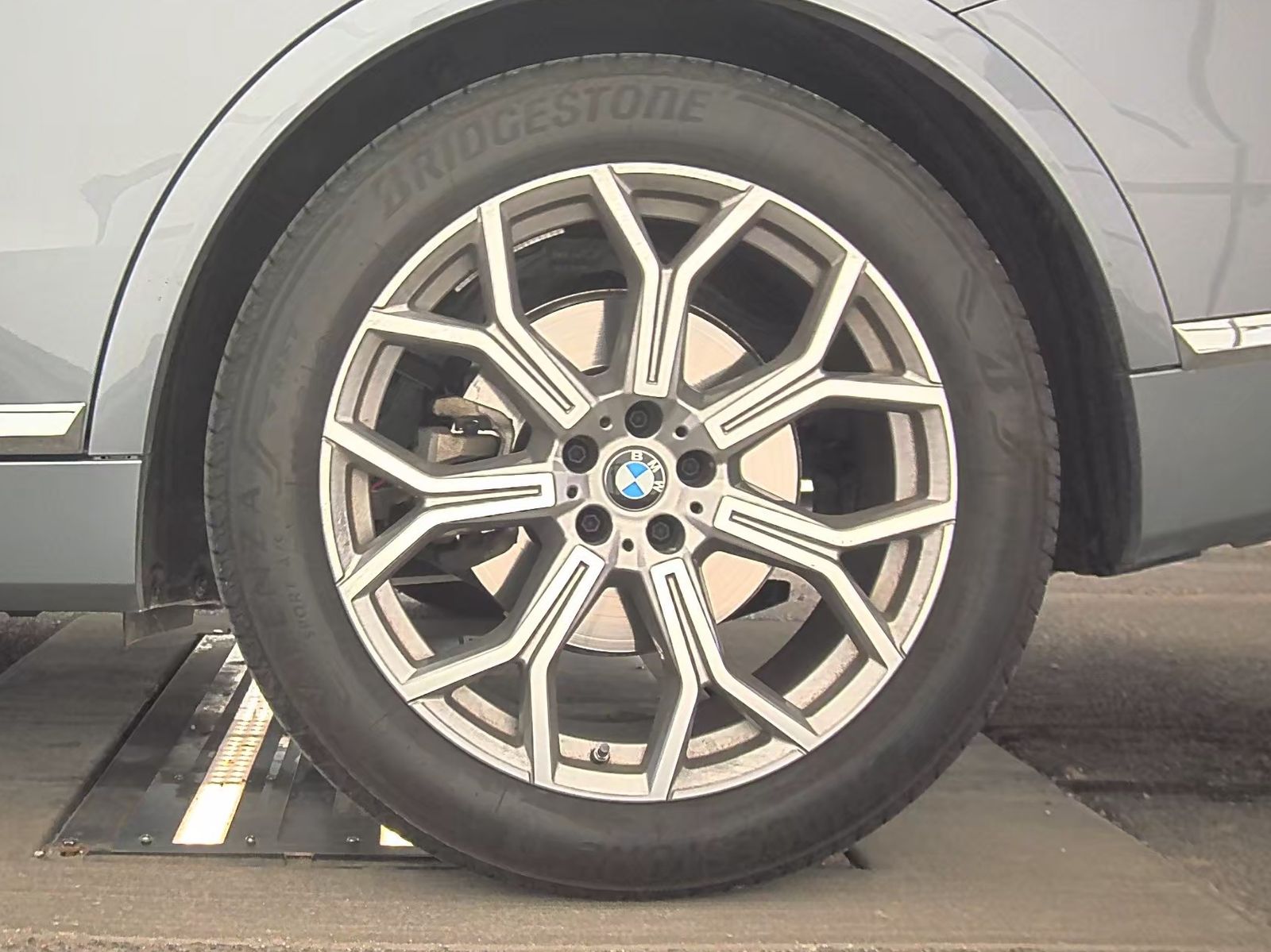 2025 BMW X7 xDrive40i AWD