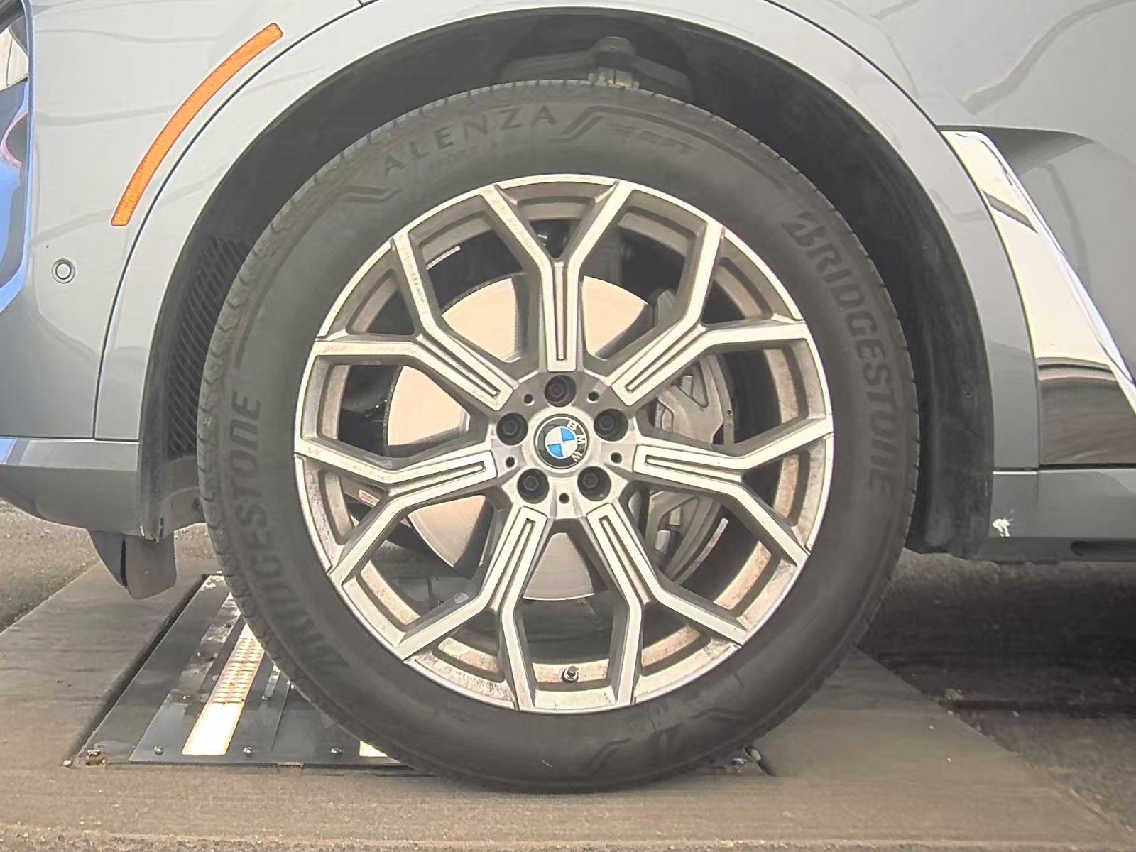 2025 BMW X7 xDrive40i AWD