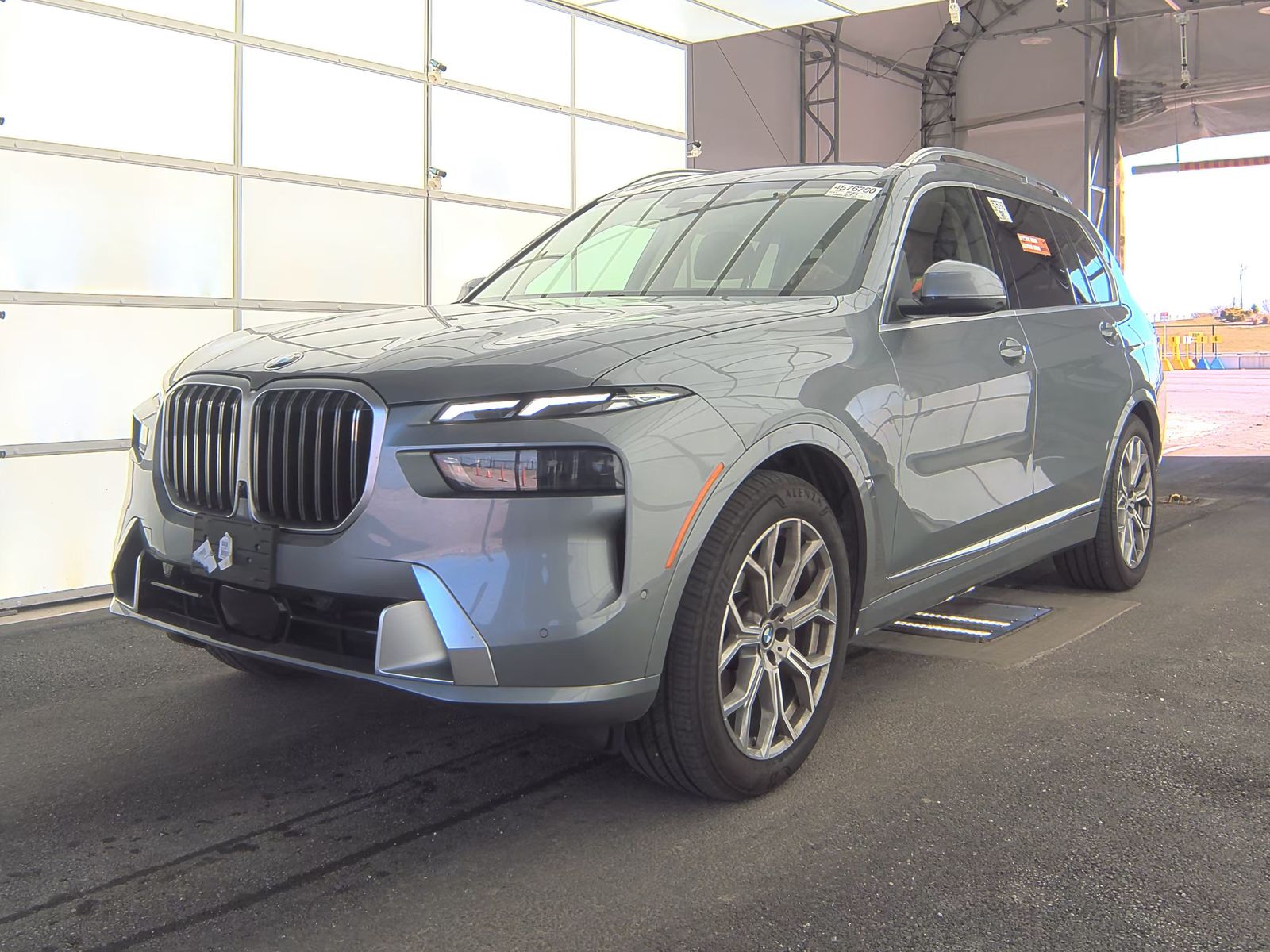 2025 BMW X7 xDrive40i AWD
