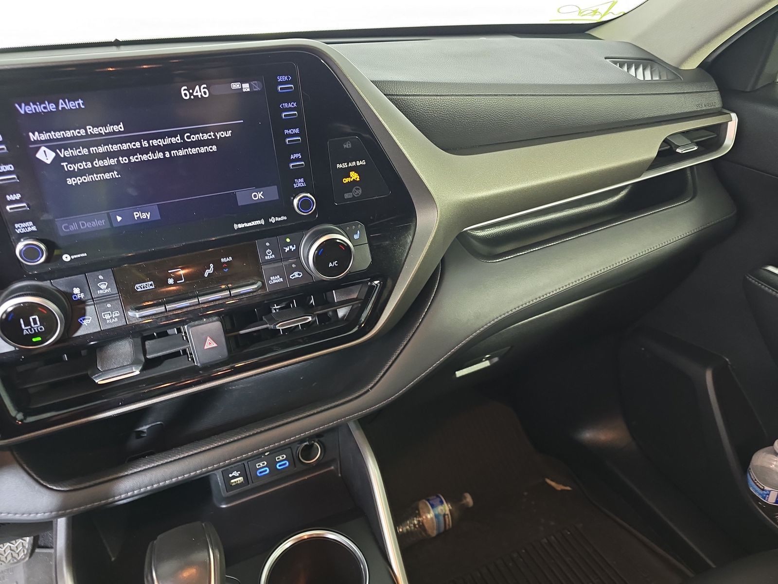 2022 Toyota Highlander Hybrid XLE FWD